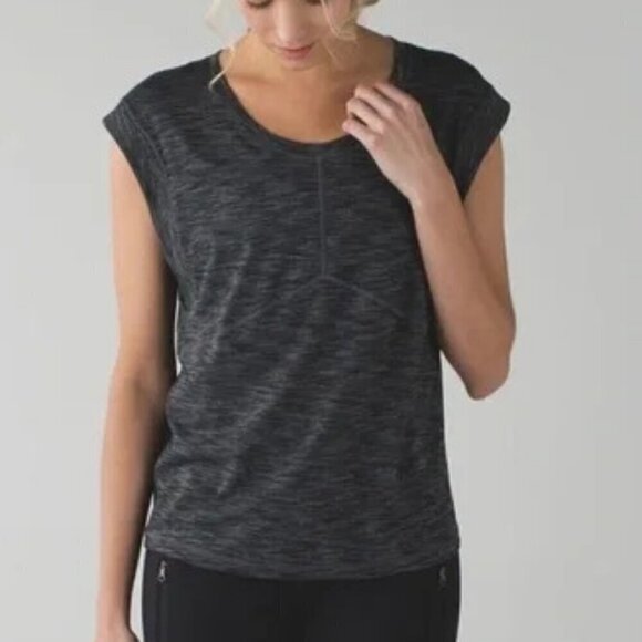 Lululemon Get Sweat Tee Tshirt Top Heathered Black Size 6 - Picture 2 of 6